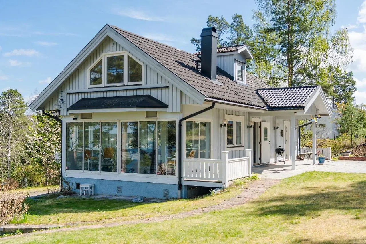 アパート Elegant Home With Stunning Sea View And Garden ストックホルム